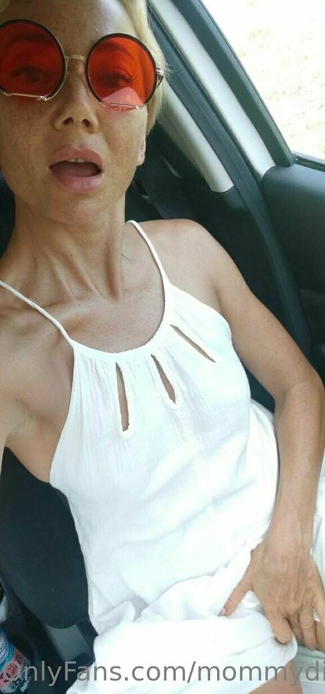 mommydivip modelo xxx archivo