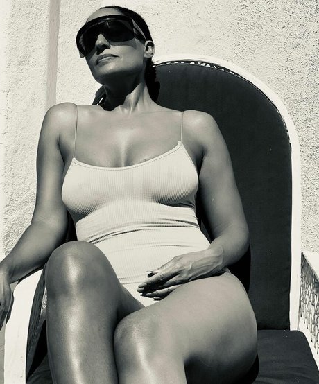 Tracee Ellis Ross estrella caliente galerías