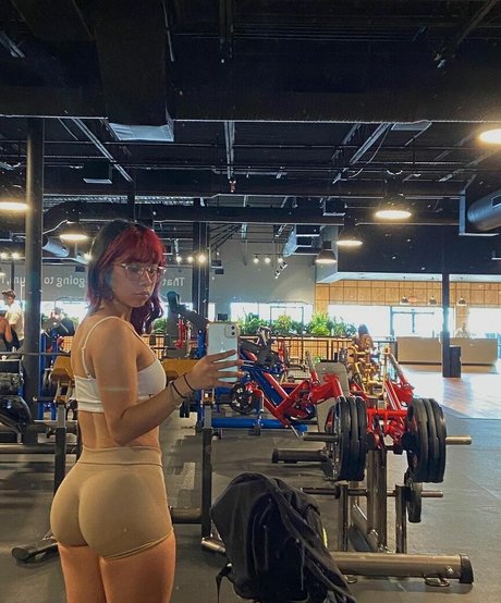 Luhhisa estrella caliente archivo