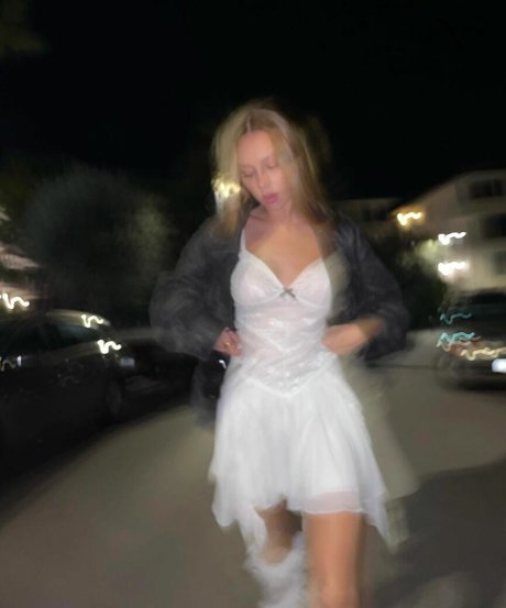 Ester Exposito estrella xxx foto