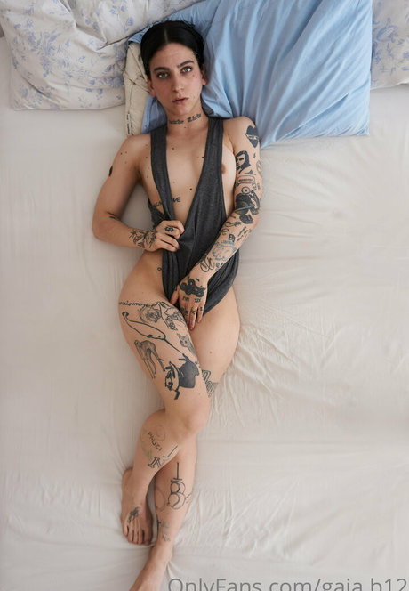 gaia b12 actriz caliente foto