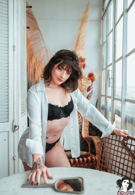 julice sg estrella desnuda foto