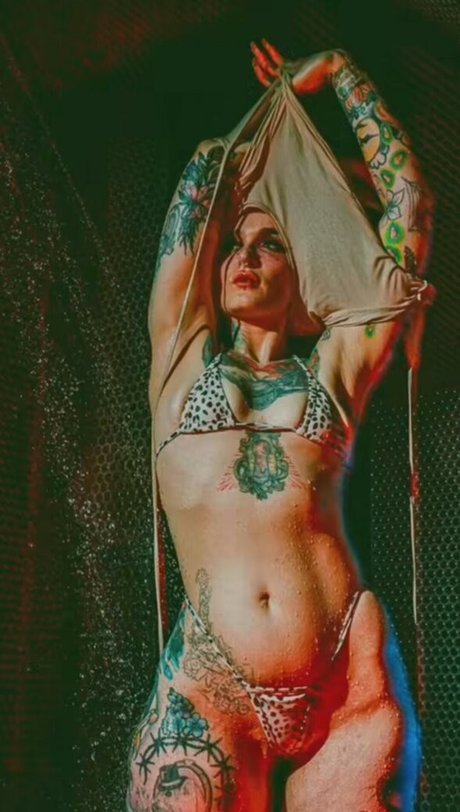 Katie Hollow estrella hermosa imágenes