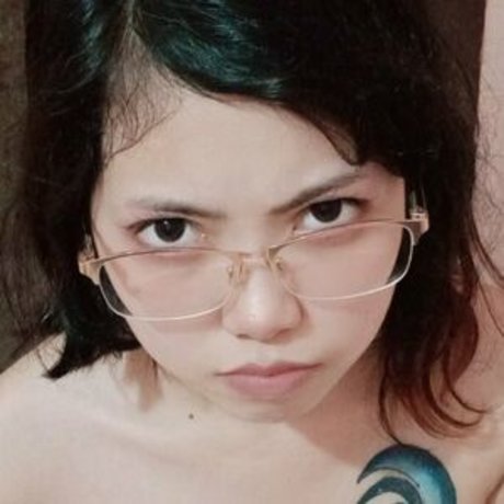 Takayeaki modelo erótico imágenes