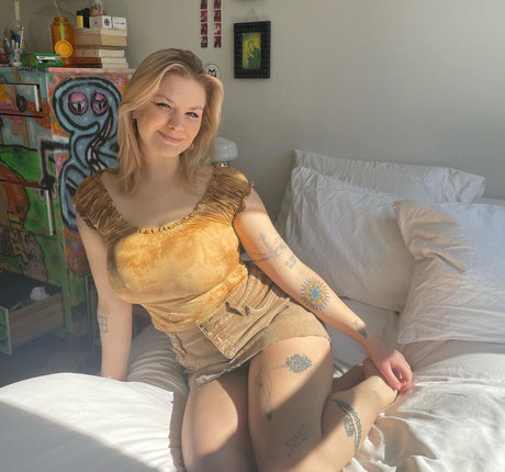 daisy world sexo modelo galerías