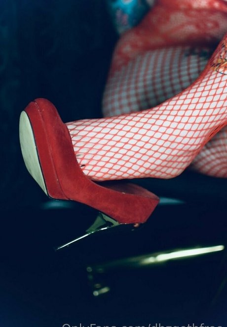 dbzgoth estrella porno adulto foto