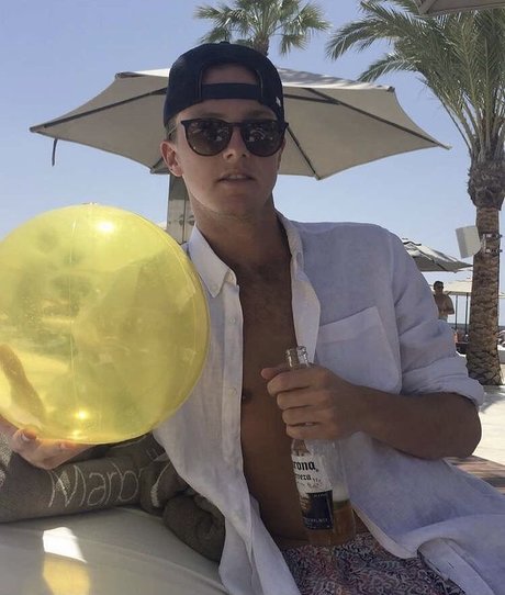 spector fields actriz libre imagen