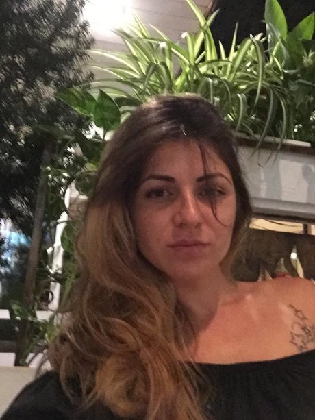 Lin estrella porno exclusiva fotos