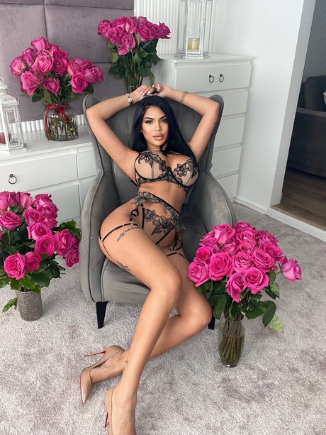 B3llahot modelo exclusivo imágenes