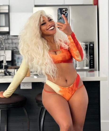 Kiera Please estrella porno del sexo archivo