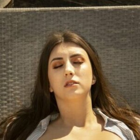 Linaluxareal estrella porno atractiva archivo