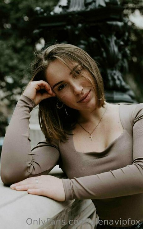 alenavipfox modelo atractivo imágenes