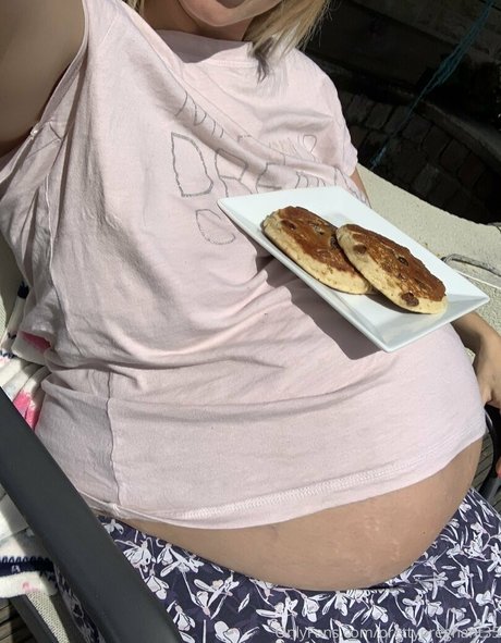 prettypregnant35 desnudos estrella imágenes