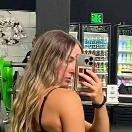 Makayla Mcquoid actriz desnuda fotos