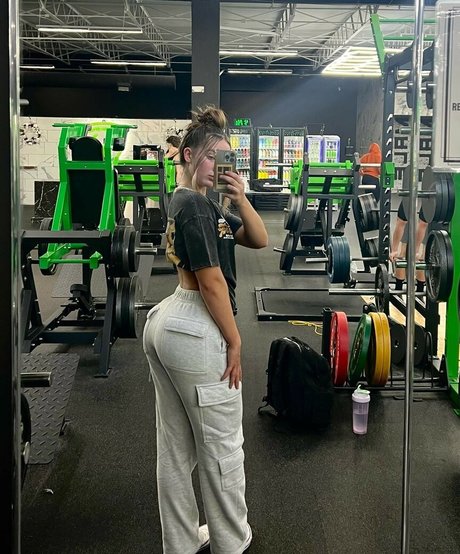 Makayla Mcquoid arte estrella porno imagen