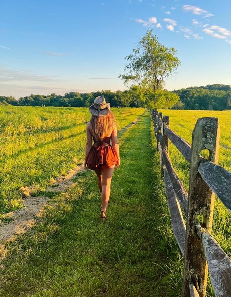 Makayla Mcquoid modelo xxx galería