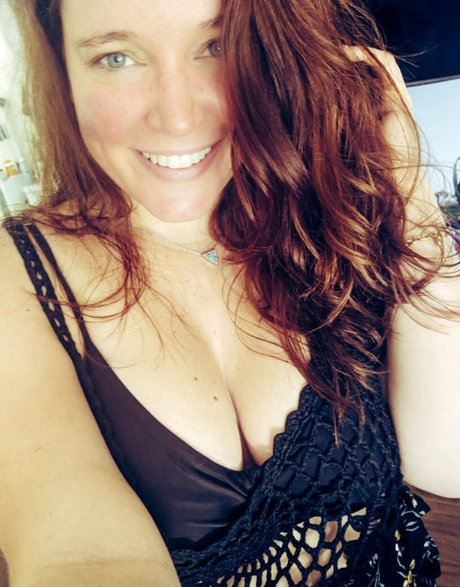 sweetmetalgrl hermosa actriz foto