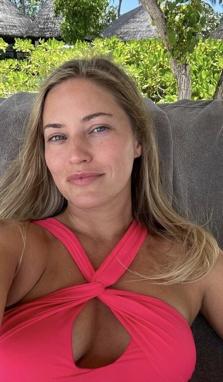 iJustine estrella sexy galerías