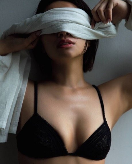 Ayame Misaki Fotoaufnahmen