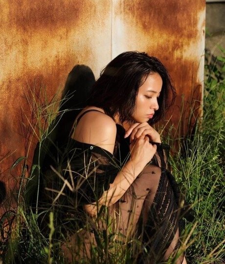 Ayame Misaki estrella desnuda galería