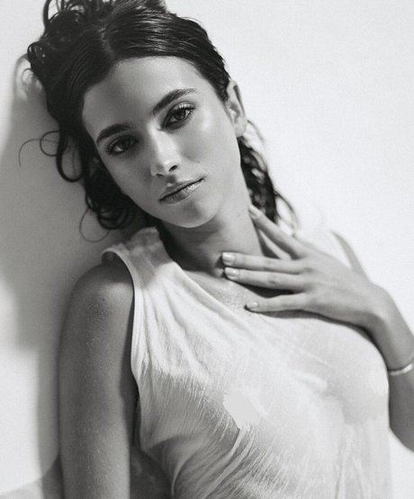 Elisha and Renee Herbert bonita estrella fotos