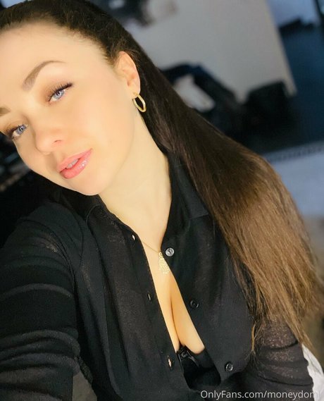 moneydomk sexo modelo galería