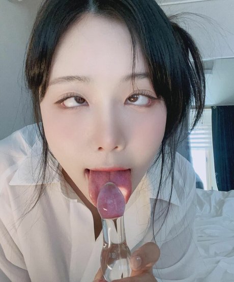 wngml774 hermosa estrella porno fotos