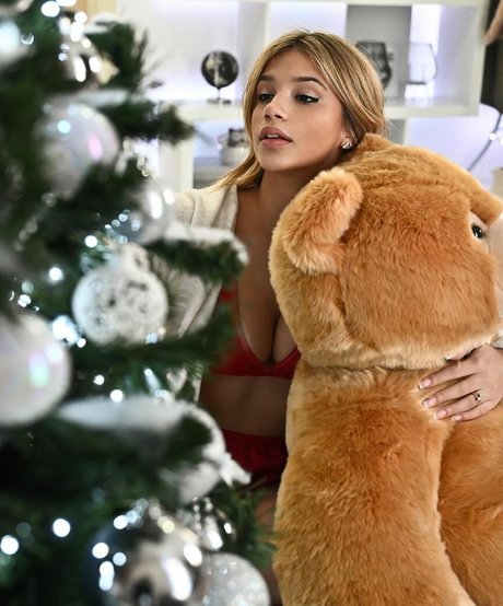 Alice De Bortoli estrella porno xxx foto