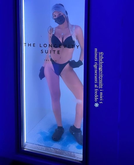 Alice De Bortoli estrella porno agradable galería