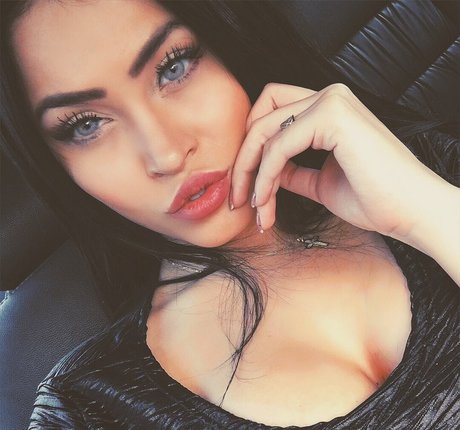 Claudia Alende modelo exclusivo galería