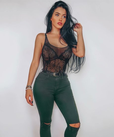 Claudia Alende bonita estrella imagen