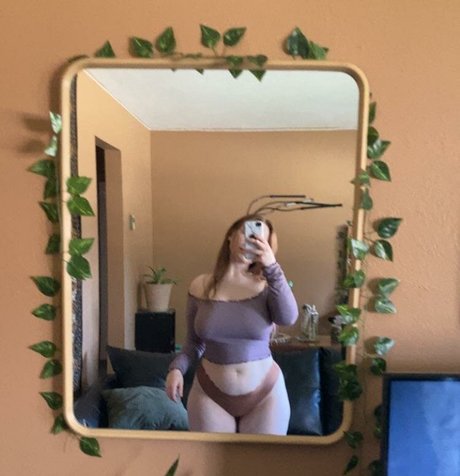 reversetabletopp modelo desnuda imagen