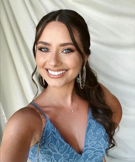 Camila Bonatelli modelo sexual archivo