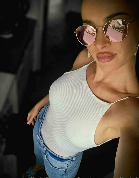 leniyoung official estrella perfecta fotos