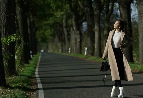 leniyoung official bonita modelo fotos