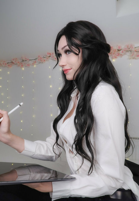 louvrissa estrella caliente imagen