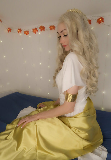 louvrissa estrella desnuda fotos