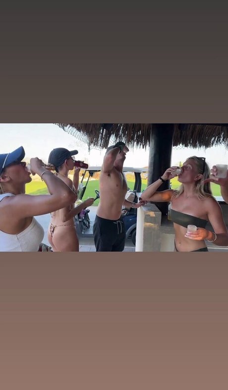 Andrea Wendel estrella bonita galerías