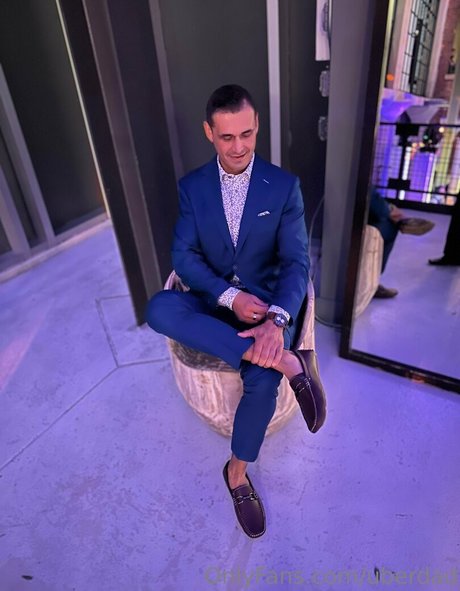 uberdad modelo atractivo galería