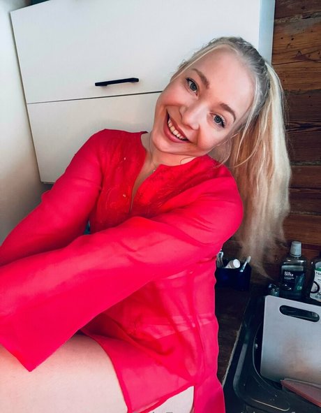 alora free actriz perfecta foto