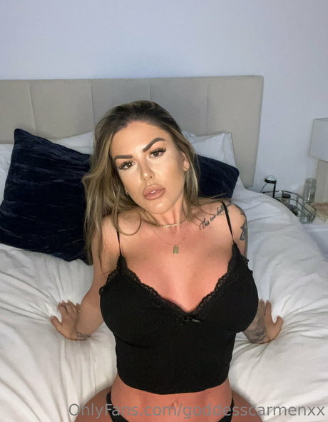 goddesscarmenxo estrella porno perfecta fotos