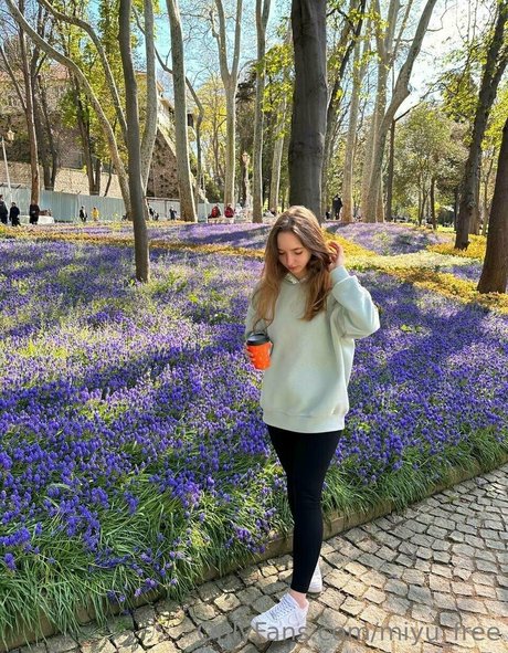 miyu free modelo pornografico galería