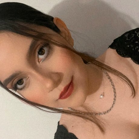 Valeria Alcala hermosa estrella galerías