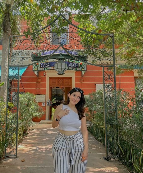 Valeria Alcala modelo caliente recopilación