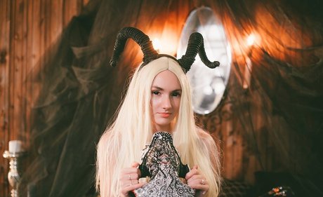 Lyllaangel estrella atractiva galería