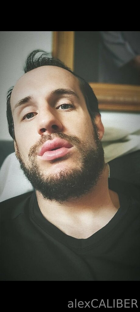Alex Caliber modelo porno fotos