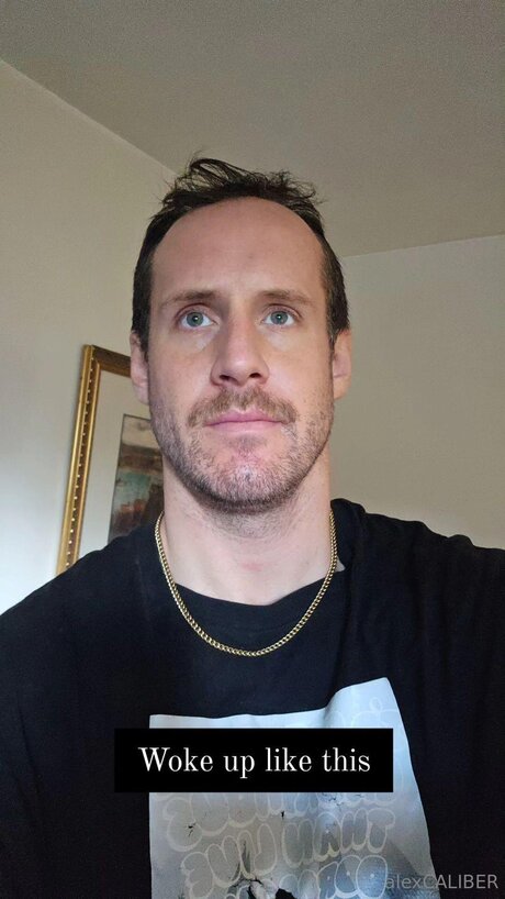 Alex Caliber estrella porno hermosa imagen