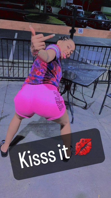 YoManLoveMe_ estrella porno adulto foto