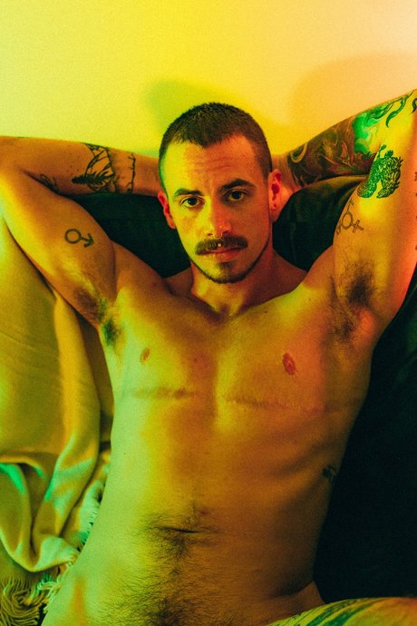 Aiden Dean desnudos estrella imágenes