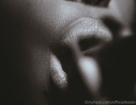 Big Wavy modelo agradable imagen